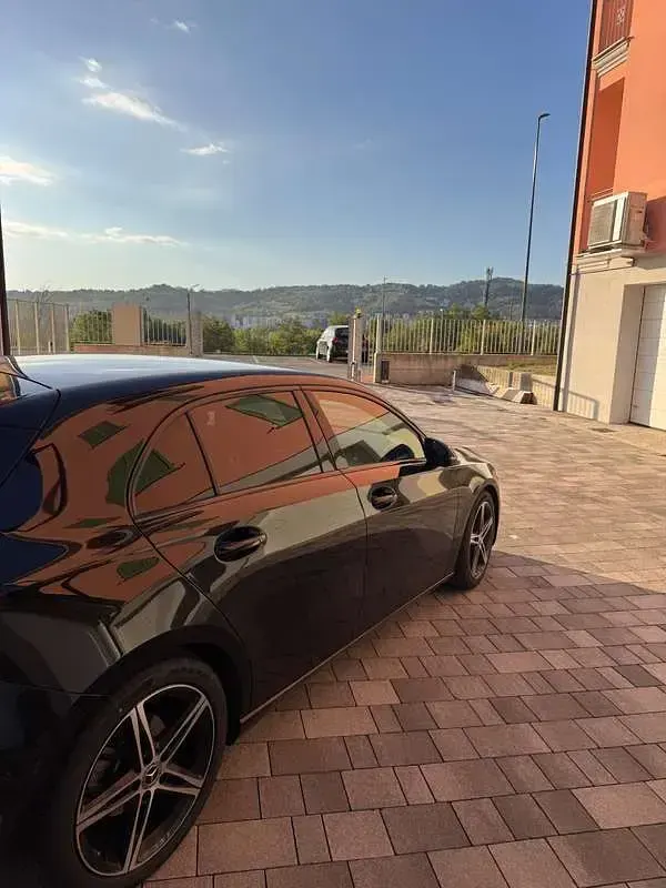 Usata Mercedes A180 Edition 116 CV (85 kW) 2022 Nero Berlina