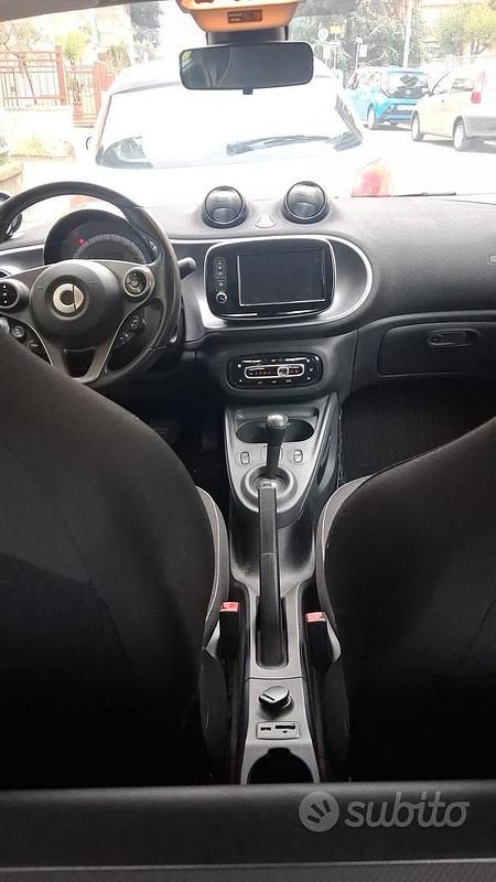 Usata Smart ForTwo Cabrio 2018 Nero Cabrio