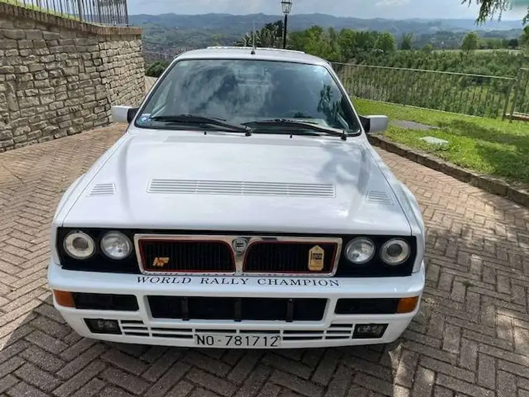 Usata Lancia Delta 205 CV (150 kW) 1992 Bianco Utilitaria