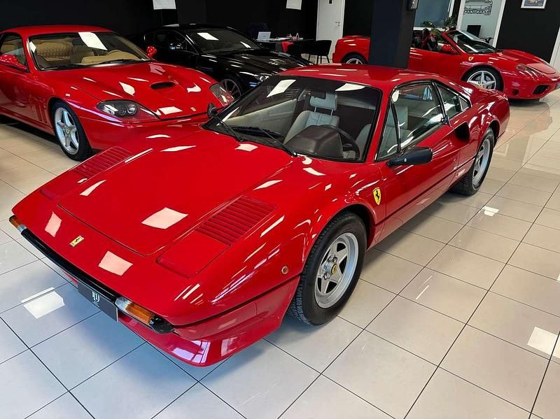 Usata Ferrari 208 155 CV (114 kW) 1981 Rosso corsa Coupé