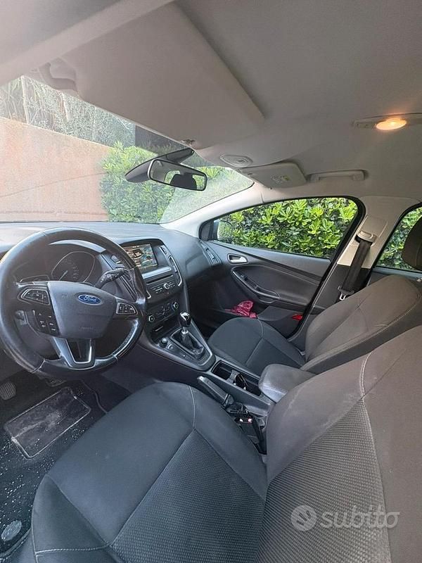 Usata Ford Focus Titanium S 120 CV (88 kW) 2015 Grigio Station wagon