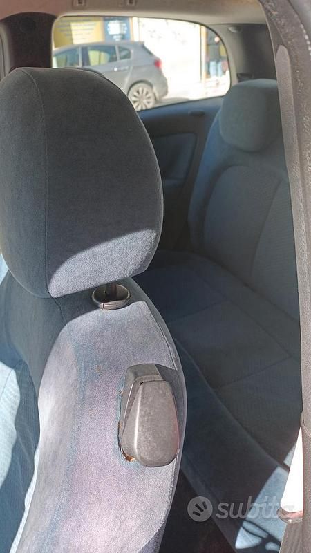 Usata Lancia Ypsilon 2004 Bianco Utilitaria