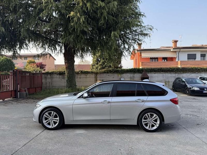 Usata BMW 318 Luxury Line 150 CV (110 kW) 2015 Argento Station wagon