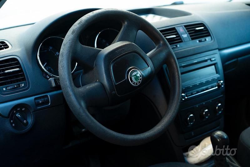 Usata Skoda Yeti 110 CV (80 kW) 2010 Bianco SUV