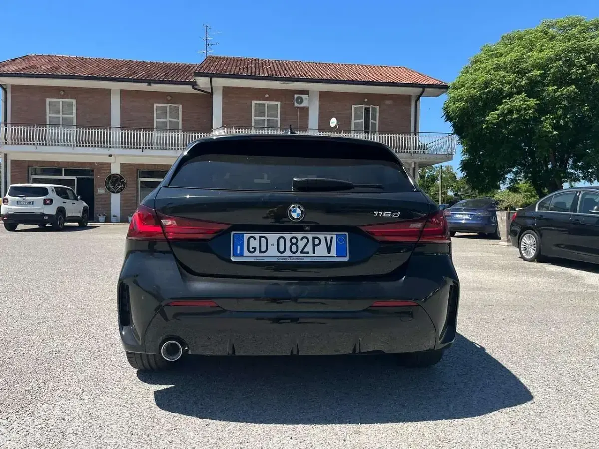 Usata BMW 116 M Sport 116 CV (85 kW) 2021 Nero Utilitaria