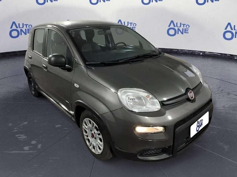Usata Fiat Panda 69 CV (50 kW) 2023 Grigio Utilitaria