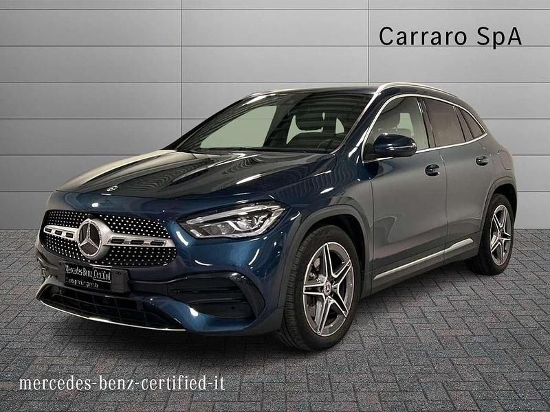 Usata Mercedes GLA180 Premium 116 CV (85 kW) 2023 Blu metallizzato SUV
