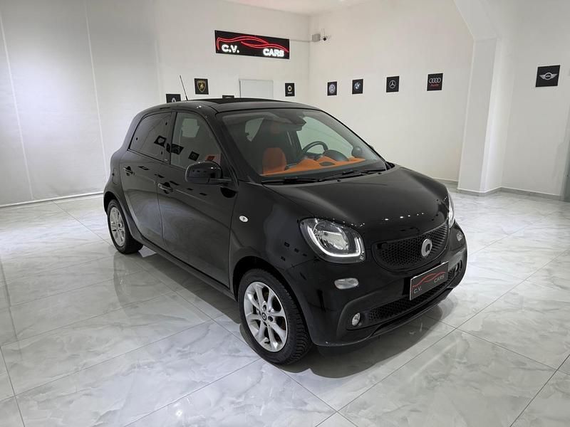 Usata Smart ForFour Passion 71 CV (52 kW) 2015 Nero Utilitaria