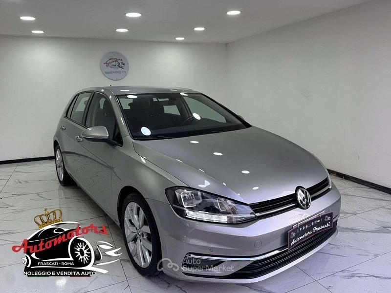 Argento Usata 2018 VW Golf Highline Tre volumi | 14.900 € (Buon prezzo) - Immagine 1/4