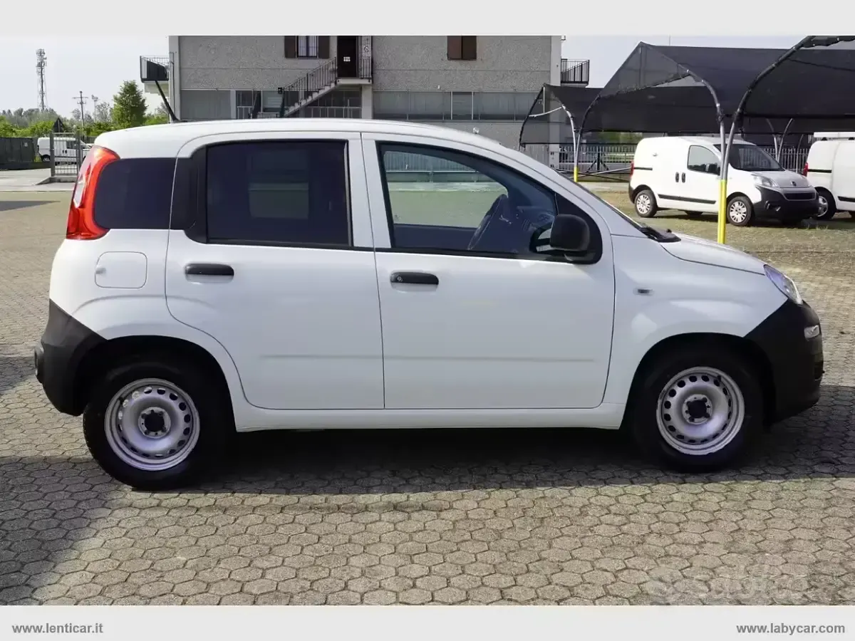 Usata Fiat Panda Pop 70 CV (51 kW) 2021 Bianco Utilitaria