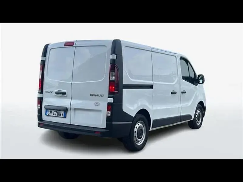 Usata Renault Trafic 150 CV (110 kW) 2023 Bianco Monovolume