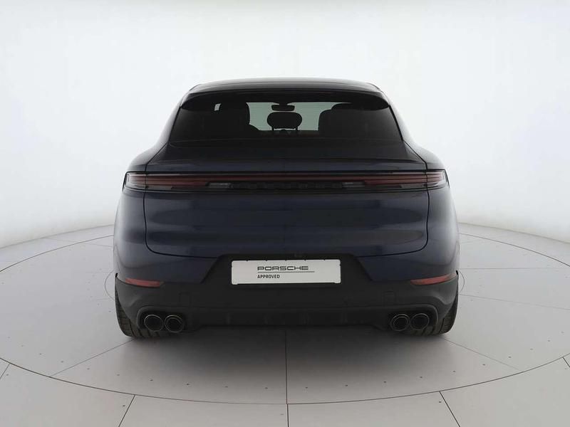 Usata Porsche Cayenne Coupe 354 CV (260 kW) 2024 Blu algarve metallizzato Coupé