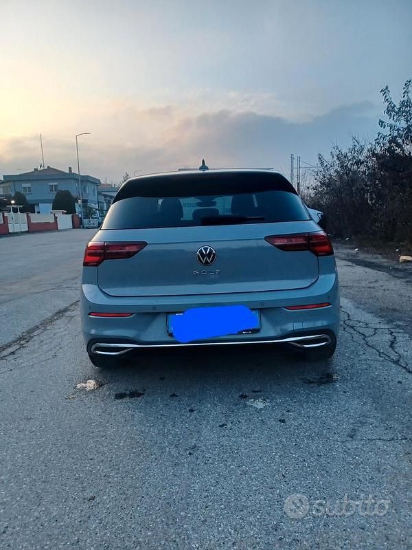 Usata VW Golf VIII Style 150 CV (110 kW) 2023 Grigio Berlina