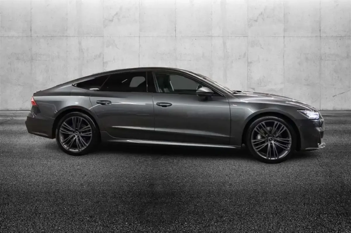 Usata Audi A7 265 CV (194 kW) 2023 Grigio Berlina