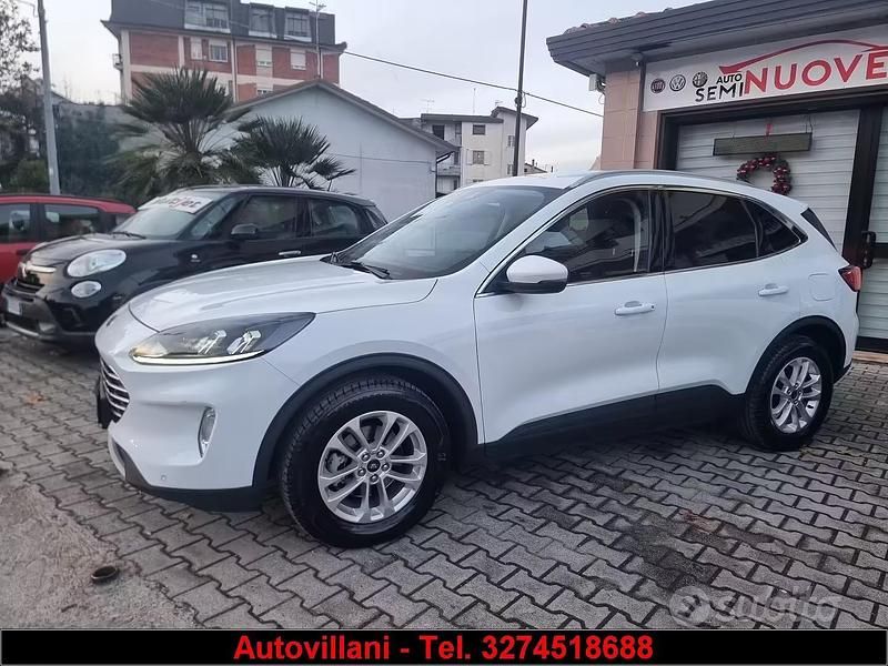 Usata Ford Kuga Titanium 120 CV (88 kW) 2020 Bianco SUV