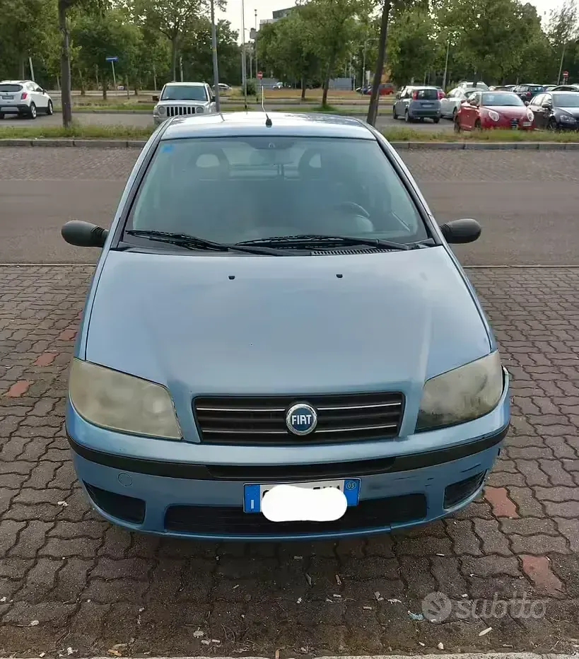 Usata Fiat Punto 60 CV (44 kW) 2005 Utilitaria