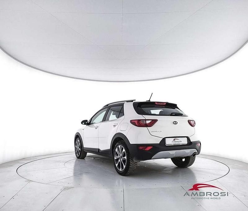 Usata Kia Stonic Style 100 CV (73 kW) 2019 Bianco SUV