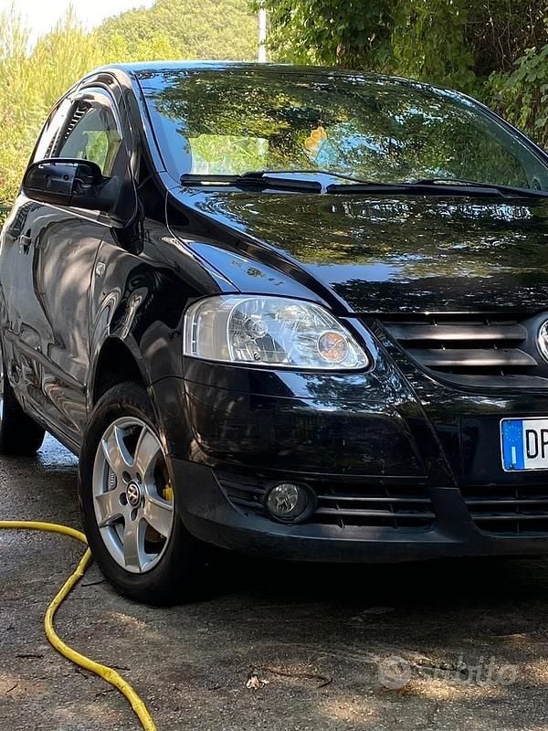 Usata VW Fox 54 CV (39 kW) 2008 Nero Utilitaria