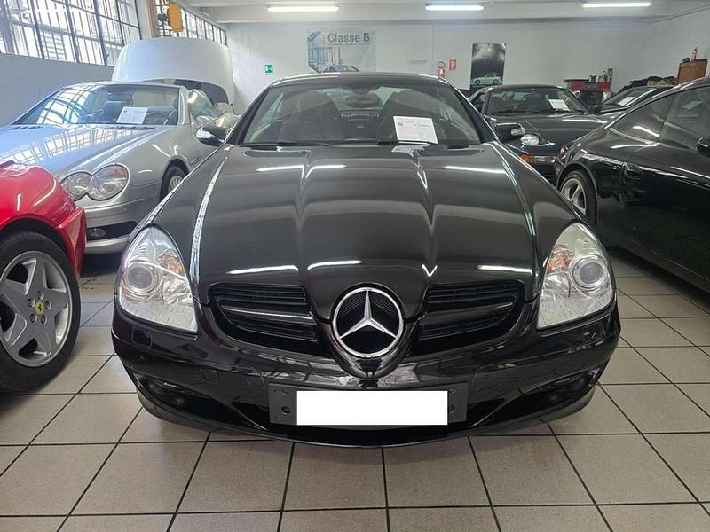 Usata Mercedes SLK280 231 CV (169 kW) 2007 Nero Cabrio