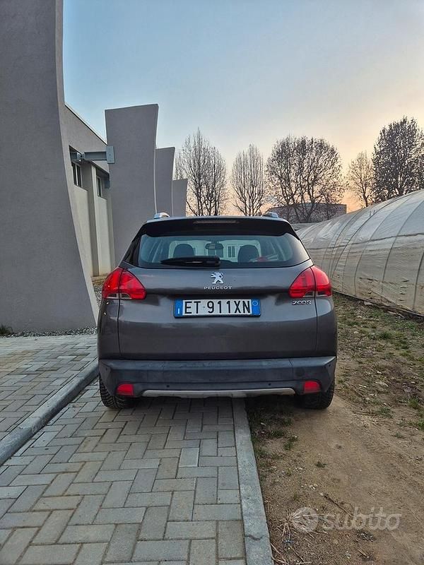 Usata Peugeot 2008 120 CV (88 kW) 2013 Grigio SUV