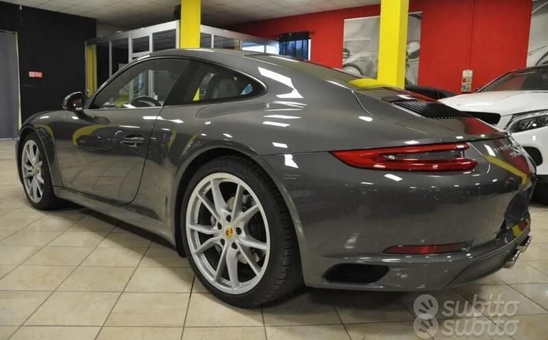 Usata Porsche 991 370 CV (272 kW) 2018 Grigio Coupé