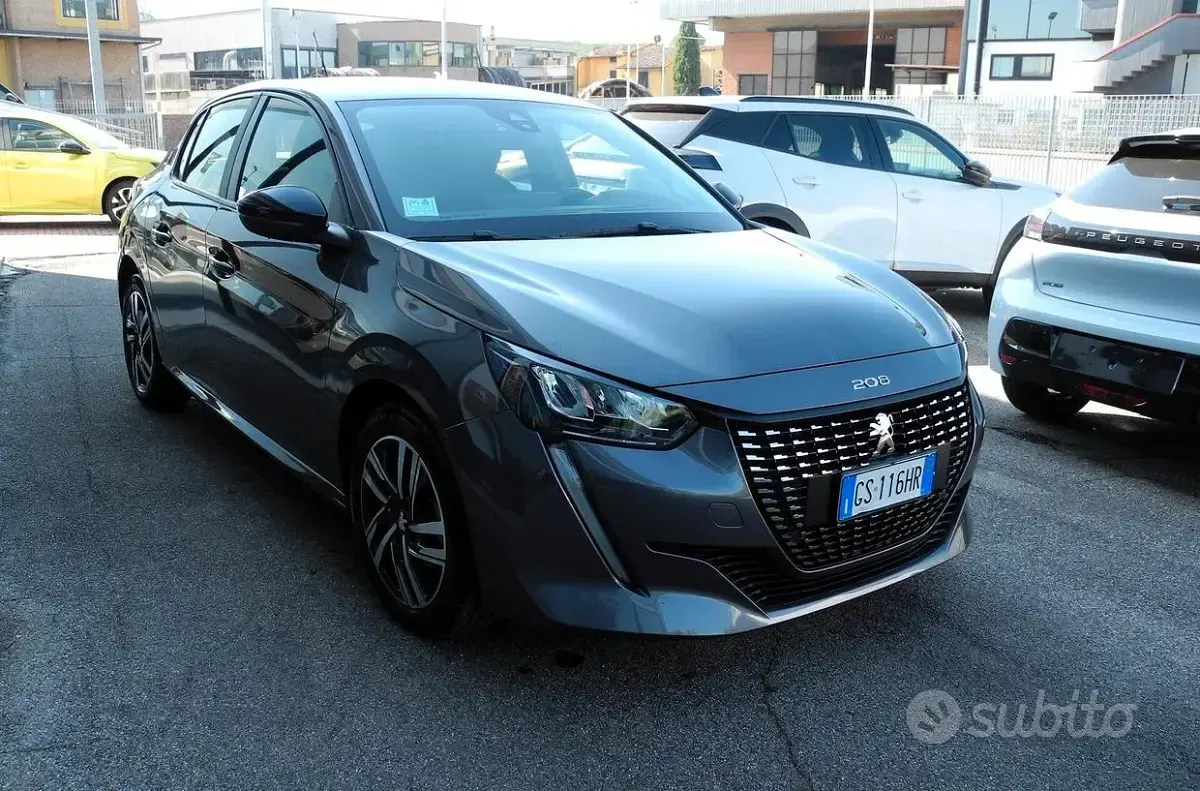 Usata Peugeot 208 Active 75 CV (55 kW) 2023 Grigio Utilitaria