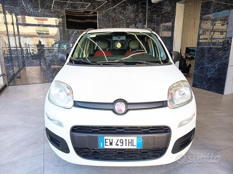 Usata Fiat Panda Easy 84 CV (61 kW) 2014 Bianco Utilitaria
