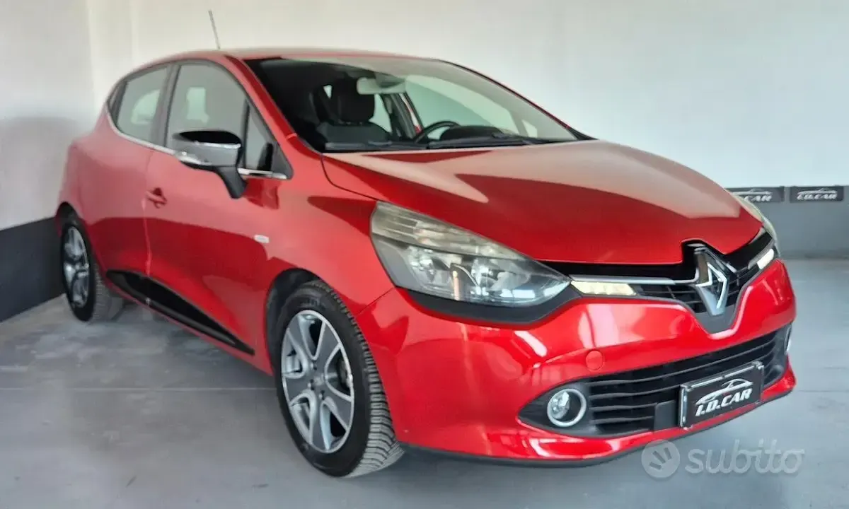 Second-hand Renault Clio IV 90 CP (66 kW) 2015 Berlinǎ
