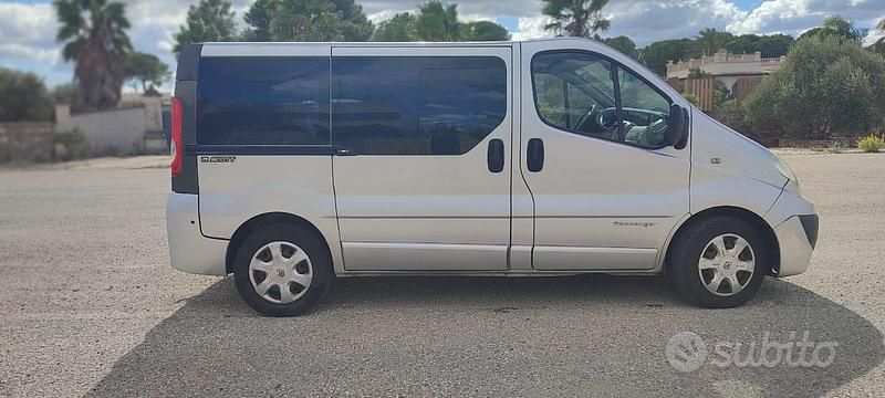 Usata Renault Trafic 115 CV (84 kW) 2007 Monovolume