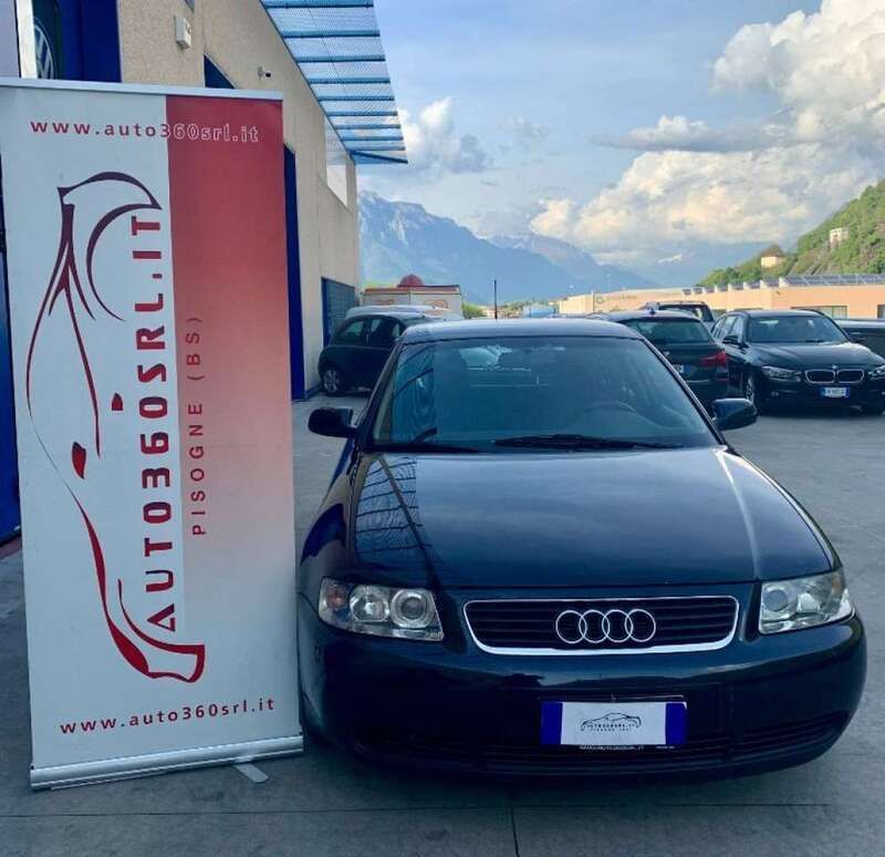 Usata Audi A3 Attraction 125 CV (91 kW) 2001 Blu metallizzato Berlina