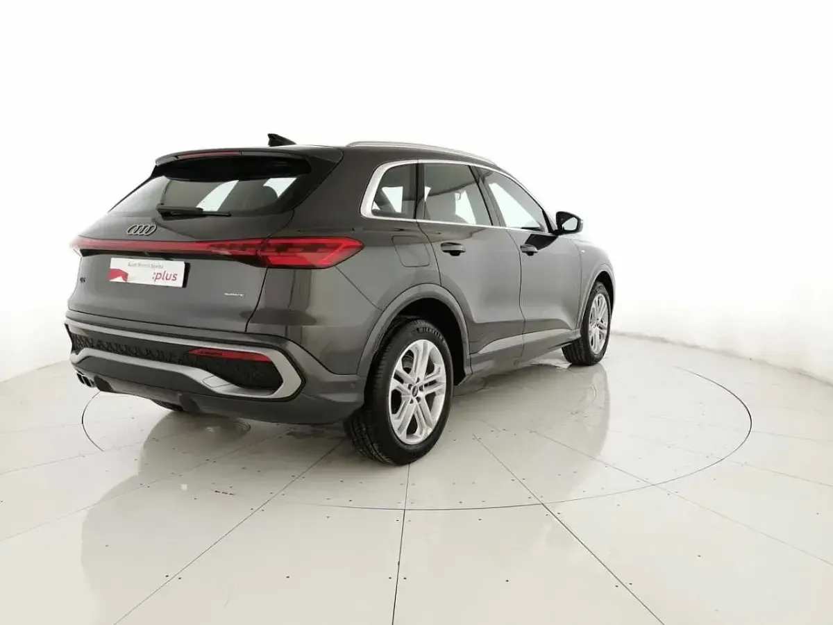 Nuova Audi Q5 S-Line 204 CV (150 kW) 2025 Nero SUV