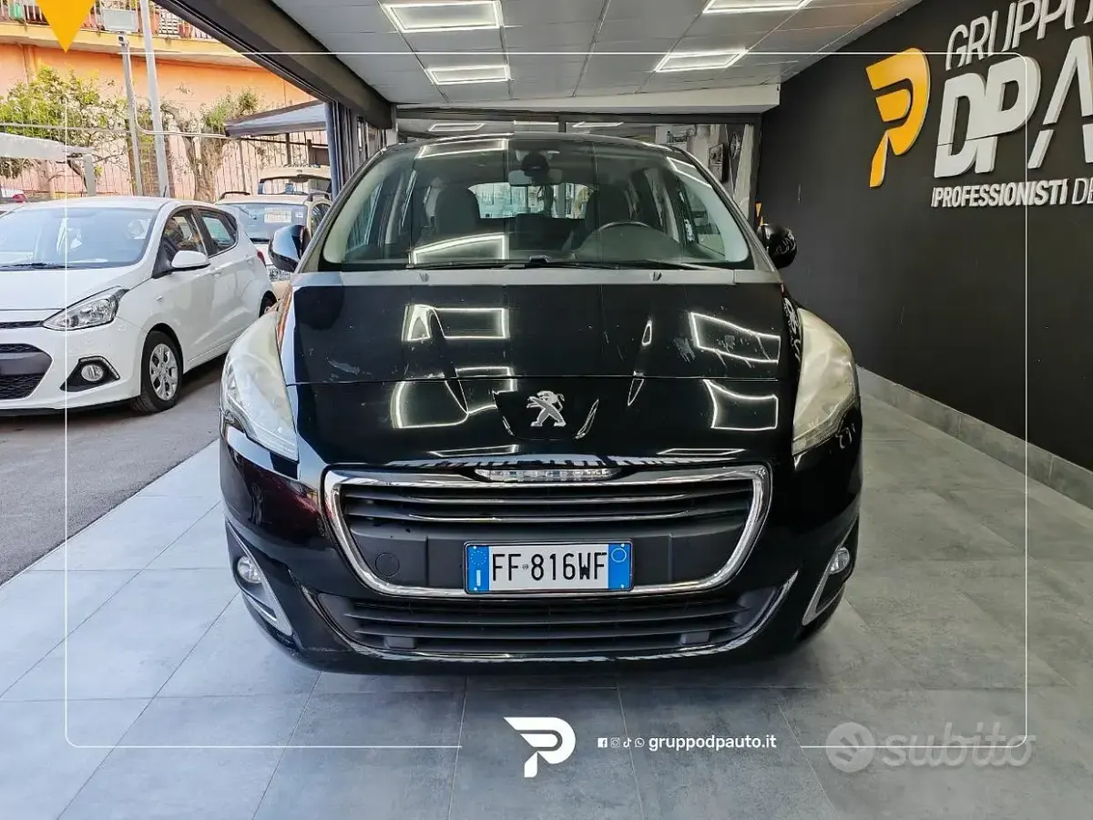 Usata Peugeot 5008 Allure 120 CV (88 kW) 2016 Nero Monovolume