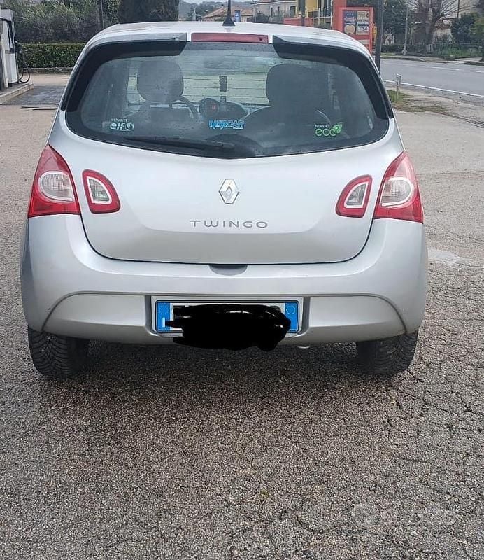 Usata Renault Twingo Night&Day 75 CV (55 kW) 2014 Grigio Utilitaria