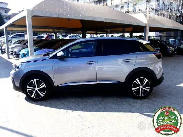 Usata Peugeot 3008 Allure 131 CV (96 kW) 2019 Grigio SUV