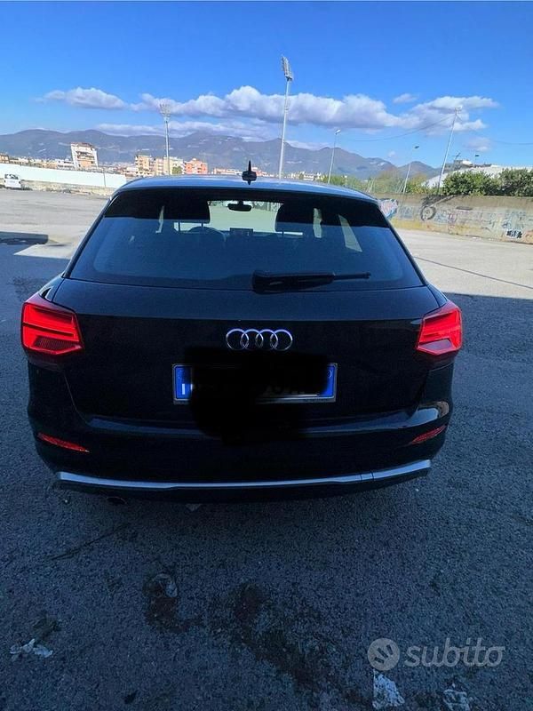 Begagnad Audi Q2 S-Line 116 HK (85 kW) 2024 Svart SUV