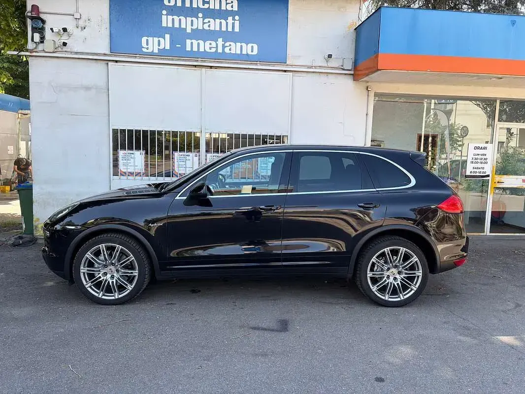 Usata Porsche Cayenne 379 CV (278 kW) 2011 Nero SUV