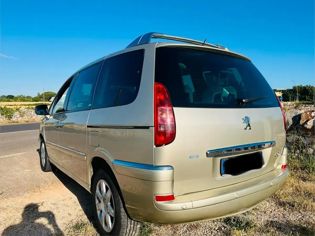 Usata Peugeot 807 136 CV (100 kW) 2011 Giallo Monovolume