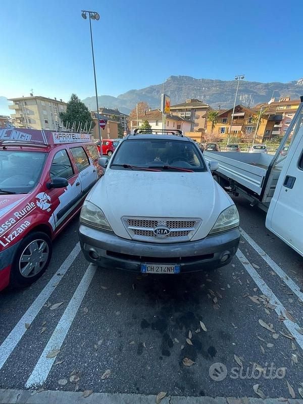 Usata 2003 Kia Sorento SUV | 1300 € (Buon prezzo) - Immagine 1/4