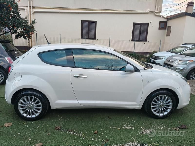 Usata Alfa Romeo MiTo 69 CV (50 kW) 2014 Bianco Utilitaria