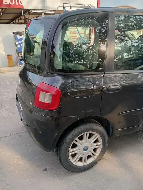 Usata Fiat Multipla 105 CV (77 kW) 2002 Monovolume