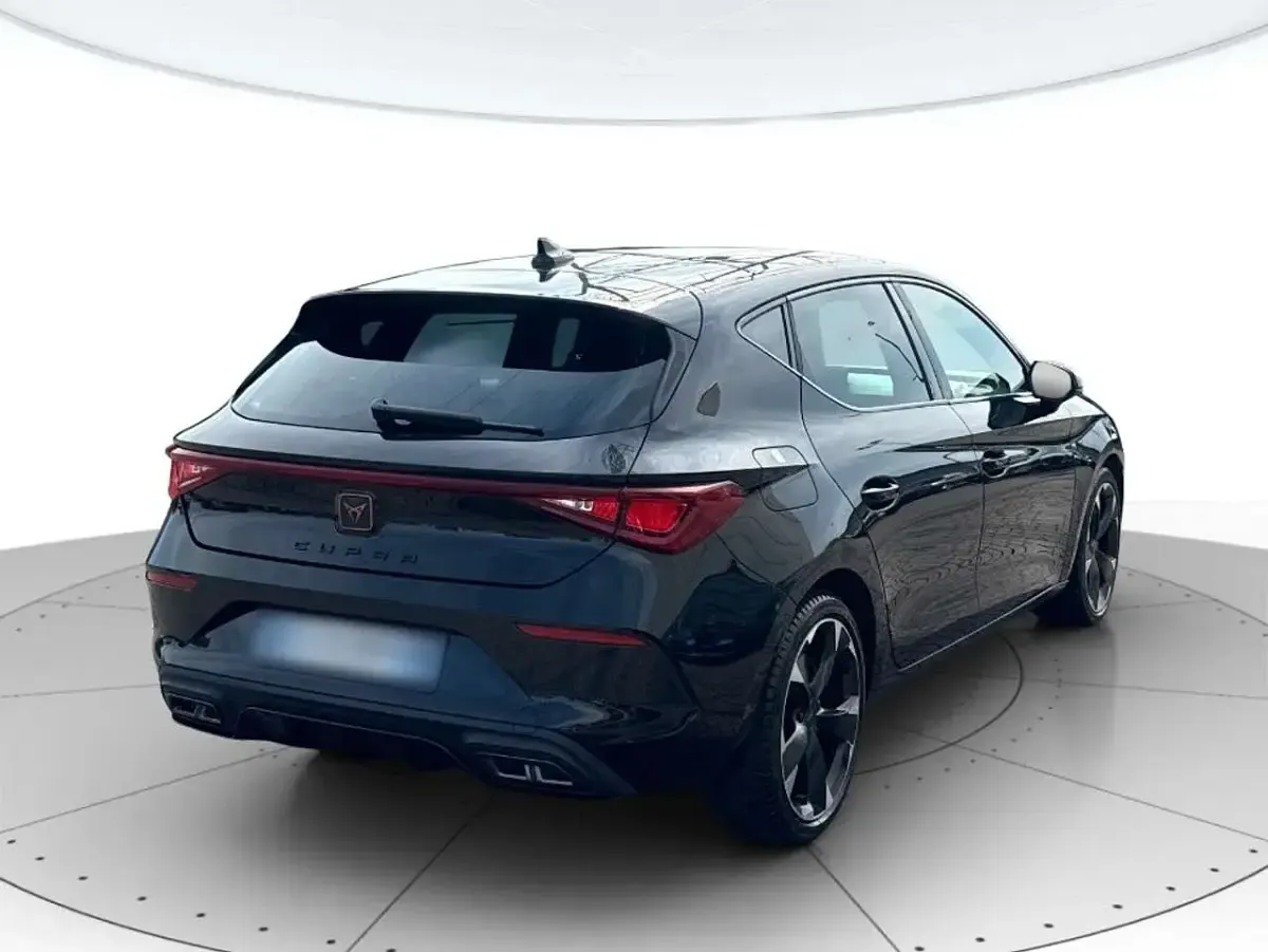 Usata Cupra Leon 150 CV (110 kW) 2024 Nero Berlina
