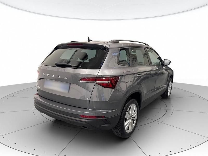 Usata Skoda Karoq Executive 115 CV (84 kW) 2025 Grigio SUV