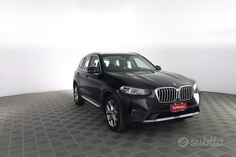 Usata BMW X3 Comfort Edition 150 CV (110 kW) 2023 Zaffiro nero metallizzato SUV