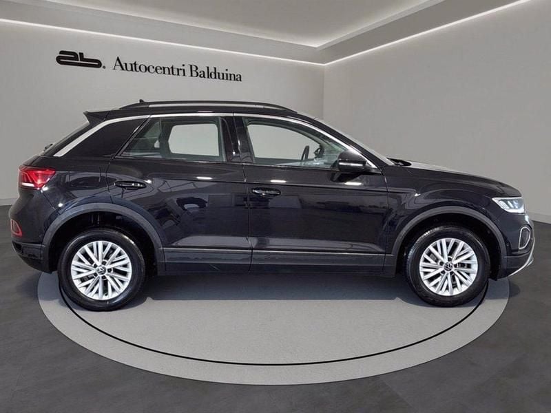 Usata VW T-Roc Life 110 CV (80 kW) 2022 Nero SUV