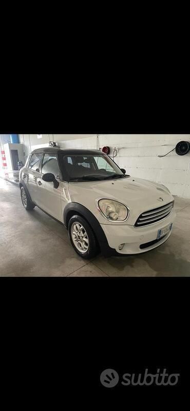 Usata 2010 Mini Cooper Countryman SUV | 11.000 € - Immagine 1/4