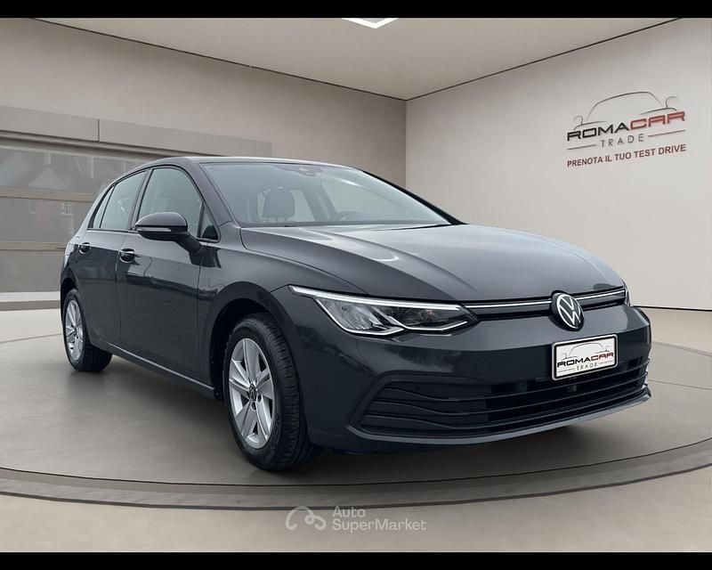 Usata VW Golf VIII Life 110 CV (80 kW) 2023 Grigio Berlina