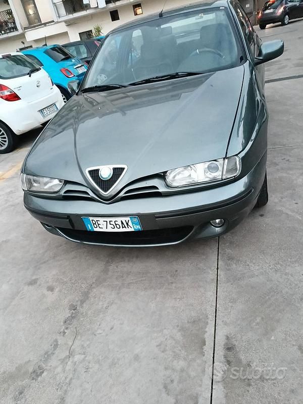 Grigio Usata 1999 Alfa Romeo 146 Due volumi | 3500 € - Immagine 1/3
