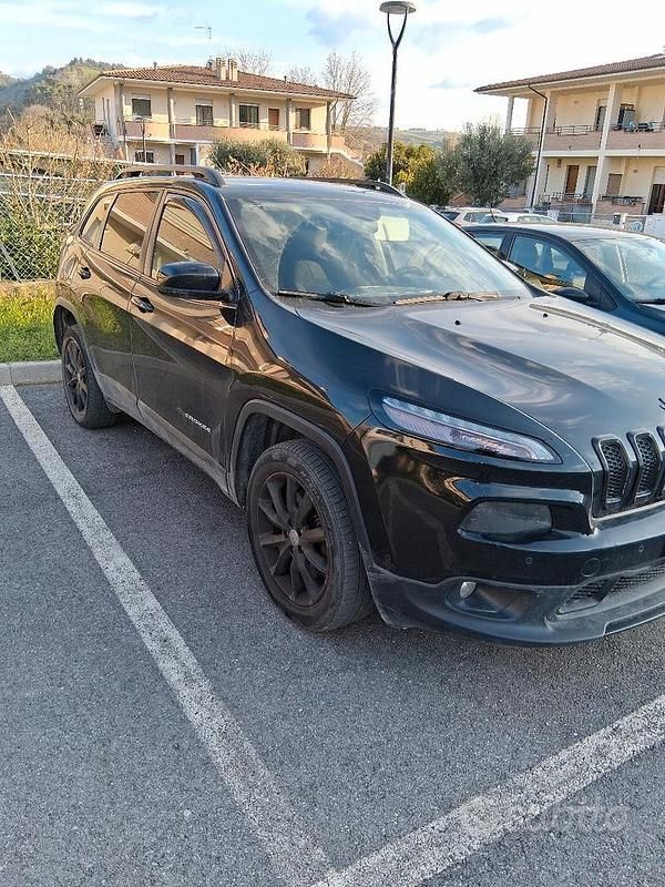 Usata Jeep Cherokee 185 CV (136 kW) 2016 Nero SUV