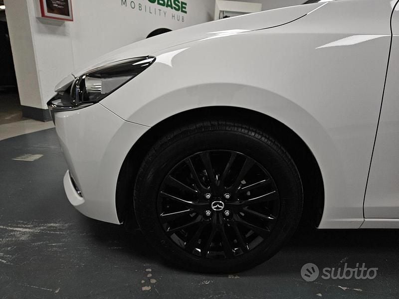 Usata Mazda 2 Homura-Line 75 CV (55 kW) 2022 Bianco Utilitaria