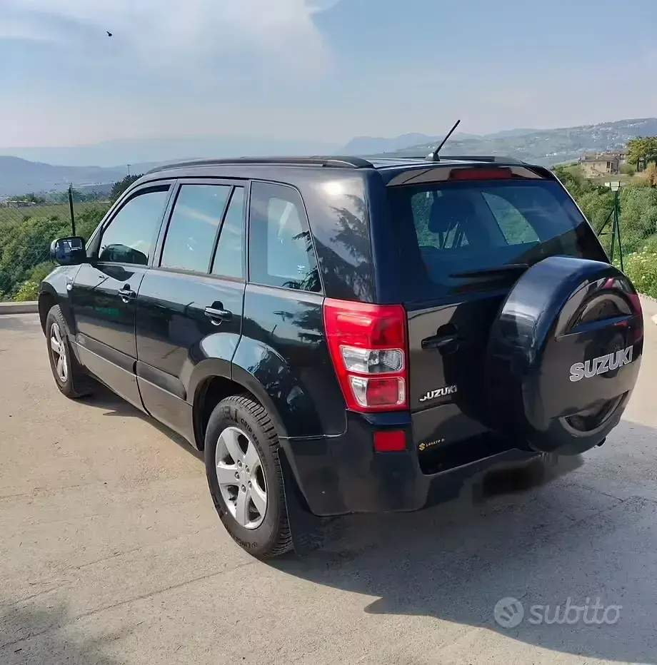 Usata Suzuki Grand Vitara 129 CV (94 kW) 2006 Nero SUV